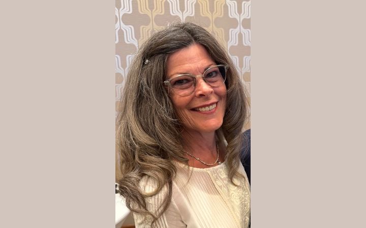 Dr. Barbara Gipple